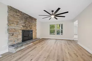 904 Iroquois Ave, Naperville, IL 60563 - Photo 5