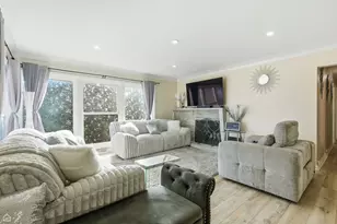 9806 S Harding Ave, Evergreen Park, IL 60805 - Photo 7