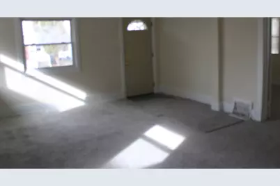 2709 Iowa Street, Davenport, IA 52803 - Photo 3