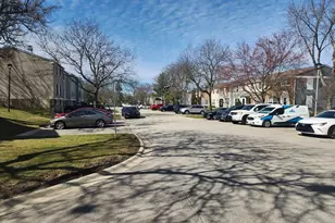 2011 Farnham Ct, Schaumburg, IL 60194 - Photo 5