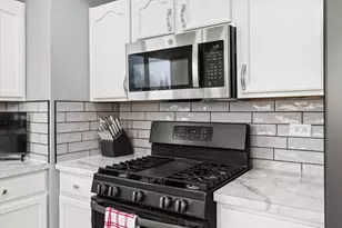 1101 Lindsay St, Joliet, IL 60431 - Photo 15