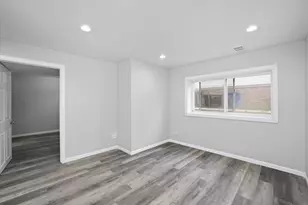 13228 S Rhodes Ave, Chicago, IL 60827 - Photo 15