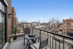 2341 W Roscoe St, Chicago, IL 60618 - Photo 35
