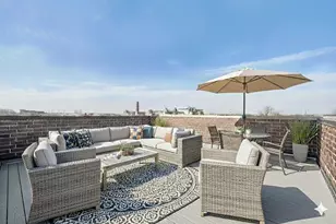 2341 W Roscoe St, Chicago, IL 60618 - Photo 35