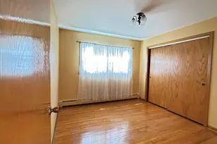 5219 N Bernard St, Chicago, IL 60625 - Photo 9