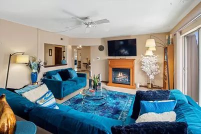 475 Shenstone Road #304, Riverside, IL 60546 - Photo 7