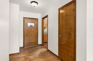 1225 Douglas Ln, Crete, IL 60417 - Photo 5