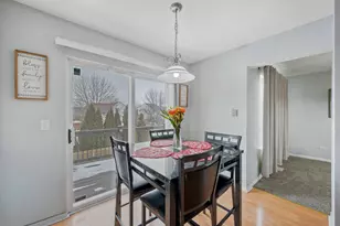 456 N Kelly Ct, Romeoville, IL 60446 - Photo 7