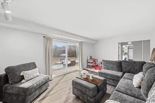 805 Sutton Dr, Northbrook, IL 60062 - Photo 19