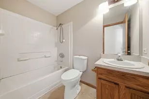 25531 S Mallard Dr, Channahon, IL 60410 - Photo 11