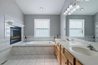 316 Ash Grove Lane, Oswego, IL 60543 - Photo 23