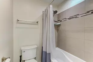 1030 W Kendall Terrace, Addison, IL 60101 - Photo 41