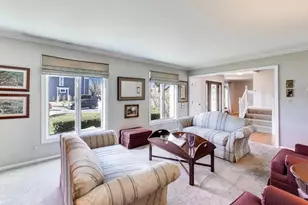 6201 Sleepy Hollow Ln, Lisle, IL 60532 - Photo 9