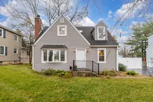 305 N Grace St, Lombard, IL 60148 - Photo 3