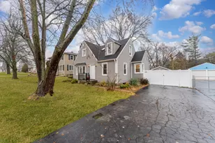 305 N Grace St, Lombard, IL 60148 - Photo 5