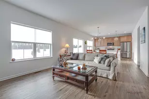 2490 Olivia Ct, Wauconda, IL 60084 - Photo 9