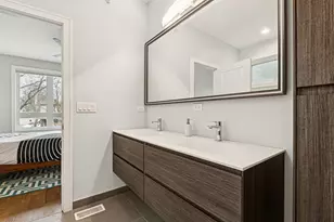 1120 Pitner Ave, Evanston, IL 60202 - Photo 23