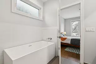 1120 Pitner Ave, Evanston, IL 60202 - Photo 25