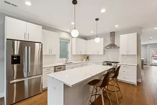 1120 Pitner Ave, Evanston, IL 60202 - Photo 11