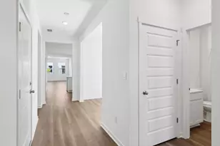 6290 Redwood Trl, Wonder Lake, IL 60097 - Photo 3