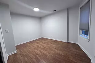 240 W 31st St, Chicago, IL 60616 - Photo 5