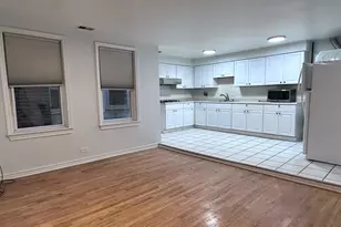 240 W 31st St, Chicago, IL 60616 - Photo 3