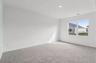 6284 Redwood Trl, Wonder Lake, IL 60097 - Photo 15