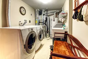 21449 Carlton St, Crest Hill, IL 60403 - Photo 9