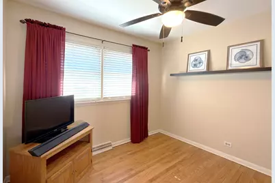 62 Mayer Avenue, Wheeling, IL 60090 - Photo 11