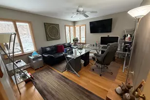 501 Glenwood Trail, Elgin, IL 60120 - Photo 17