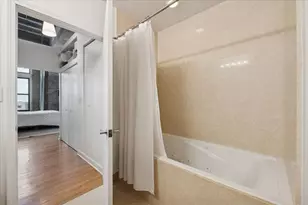 2545 S Dearborn St, Chicago, IL 60616 - Photo 13