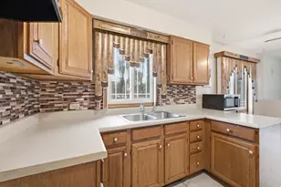 [Address not provided], Calumet Park, IL 60827 - Photo 9