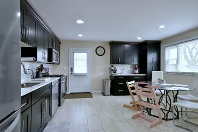 492 Bernice Court, Wheeling, IL 60090 - Photo 3