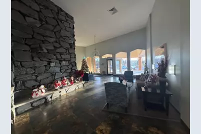 1198 Royal Glen Drive #204E, Glen Ellyn, IL 60137 - Photo 5