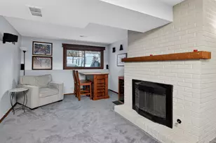 1580 College Ln S, Wheaton, IL 60189 - Photo 15