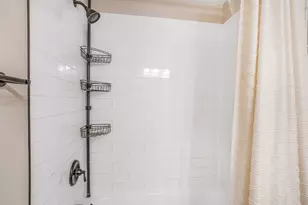 987 Lakewood Dr, Bartlett, IL 60103 - Photo 13