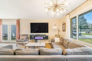 987 Lakewood Dr, Bartlett, IL 60103 - Photo 9