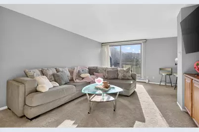 2929 Sunnyside Drive #303, Rockford, IL 61114 - Photo 3