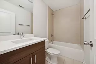 1952 W Erie St, Chicago, IL 60622 - Photo 13