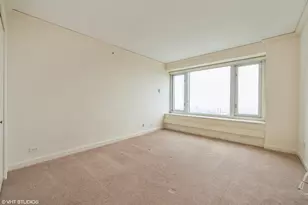 132 E Delaware Pl, Chicago, IL 60611 - Photo 11