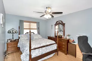 1360 Pheasant Chase Cir, Beecher, IL 60401 - Photo 15