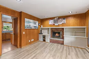 211 E Ottawa St, Sycamore, IL 60178 - Photo 7