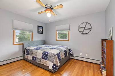 211 E Ottawa Street, Sycamore, IL 60178 - Photo 15