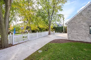 176 S Arlington Ave, Elmhurst, IL 60126 - Photo 57