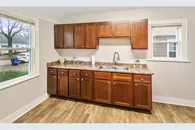 505 Lorraine Avenue, Waukegan, IL 60085 - Photo 5