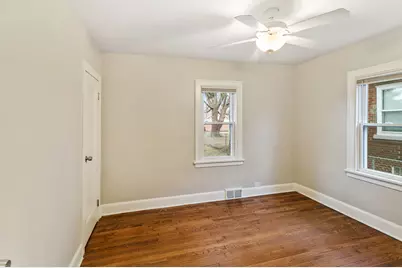 505 Lorraine Avenue, Waukegan, IL 60085 - Photo 7