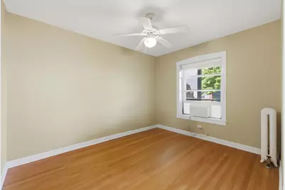 1014 W Barry Avenue #1, Chicago, IL 60657 - Photo 9