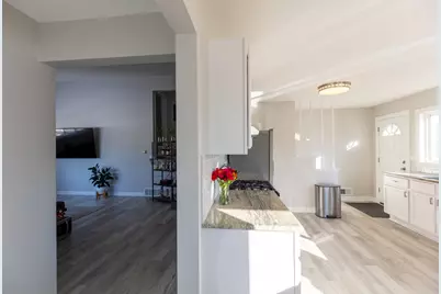 10850 Claridge Avenue, Westchester, IL 60154 - Photo 7