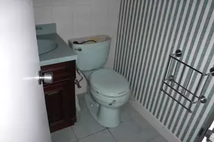 1700 E 56th St, Chicago, IL 60637 - Photo 11