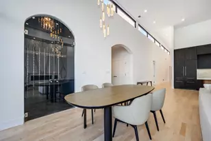 1219 W Madison St, Chicago, IL 60607 - Photo 17